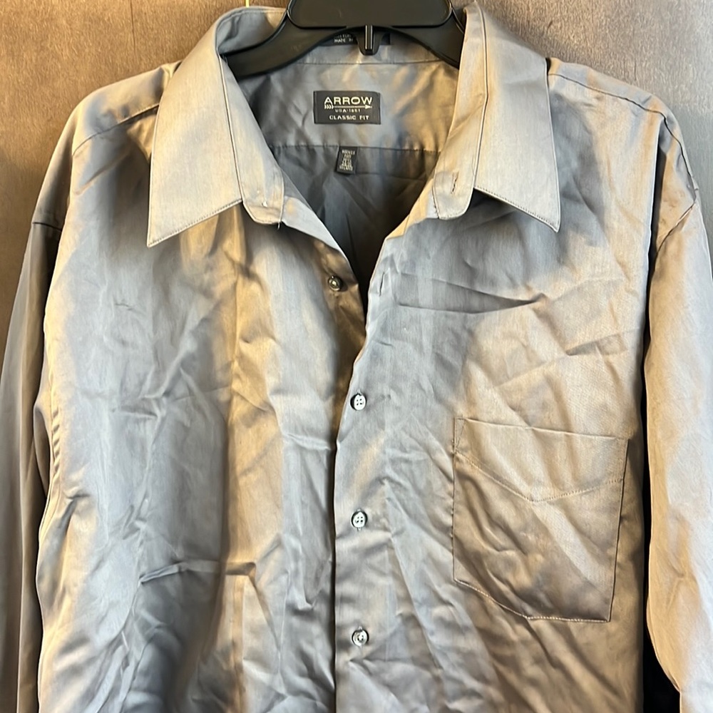 Men’s dress shirt